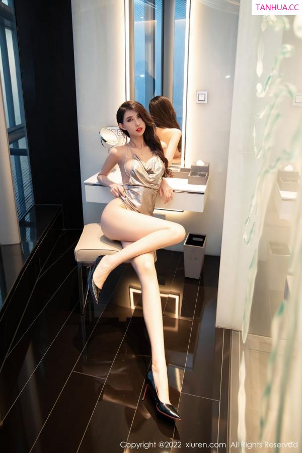 葛征 哈尼宝宝 [XiuRen]高清写真图 2022.05.19 No.5030 葛征 净高184cm第5张图片